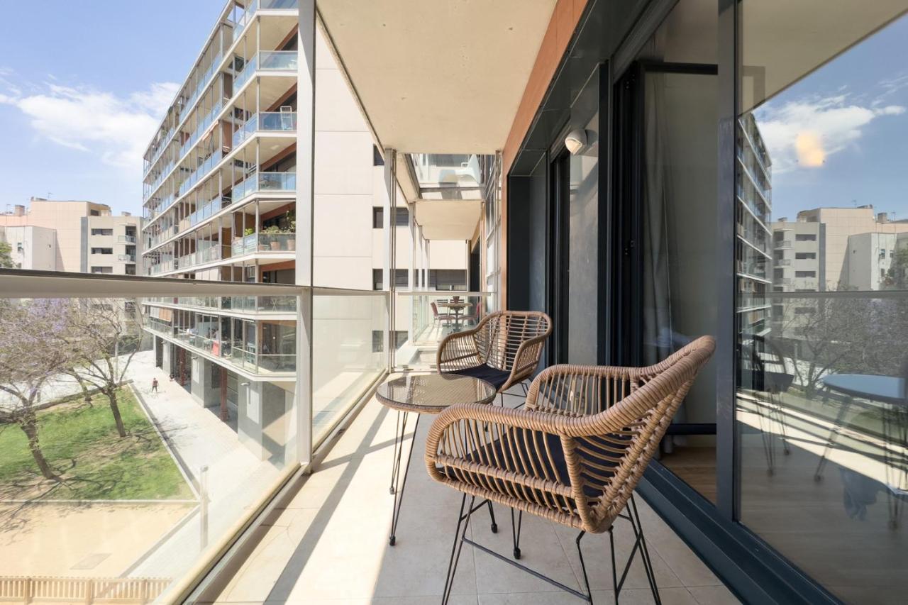 The Lonely Chimney Apartments Barcelona Exterior photo